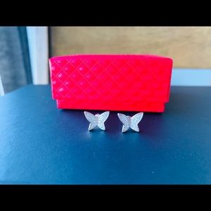 Brand new 925 Silver butterfly Necklace